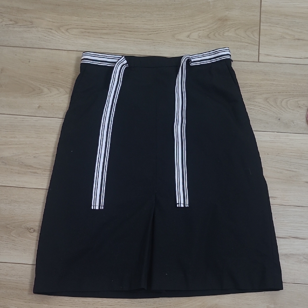 Talbots Black Pencil Skirt with White Accents Size 4 - Picture 1 of 6